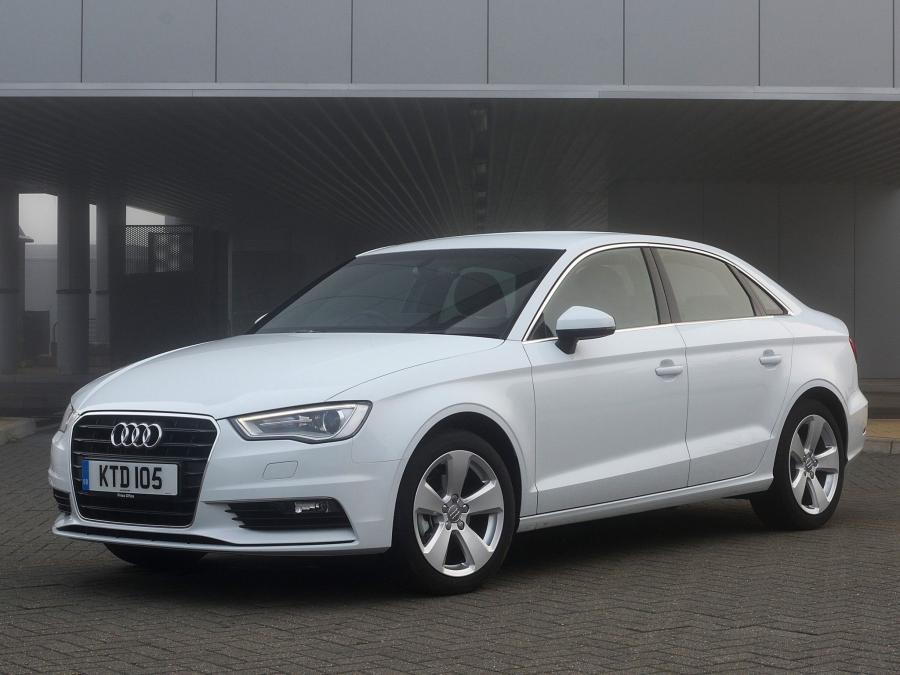  Audi A3 Sedan 2.0 TFSI (8V) 2013 года  (UK) (фото 16 из 17)